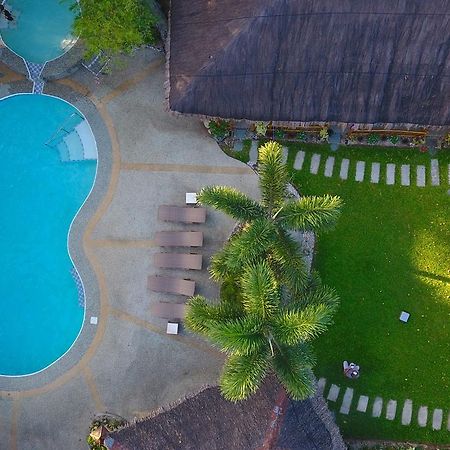 Nabulao Beach Resort Hinoba-an Kültér fotó